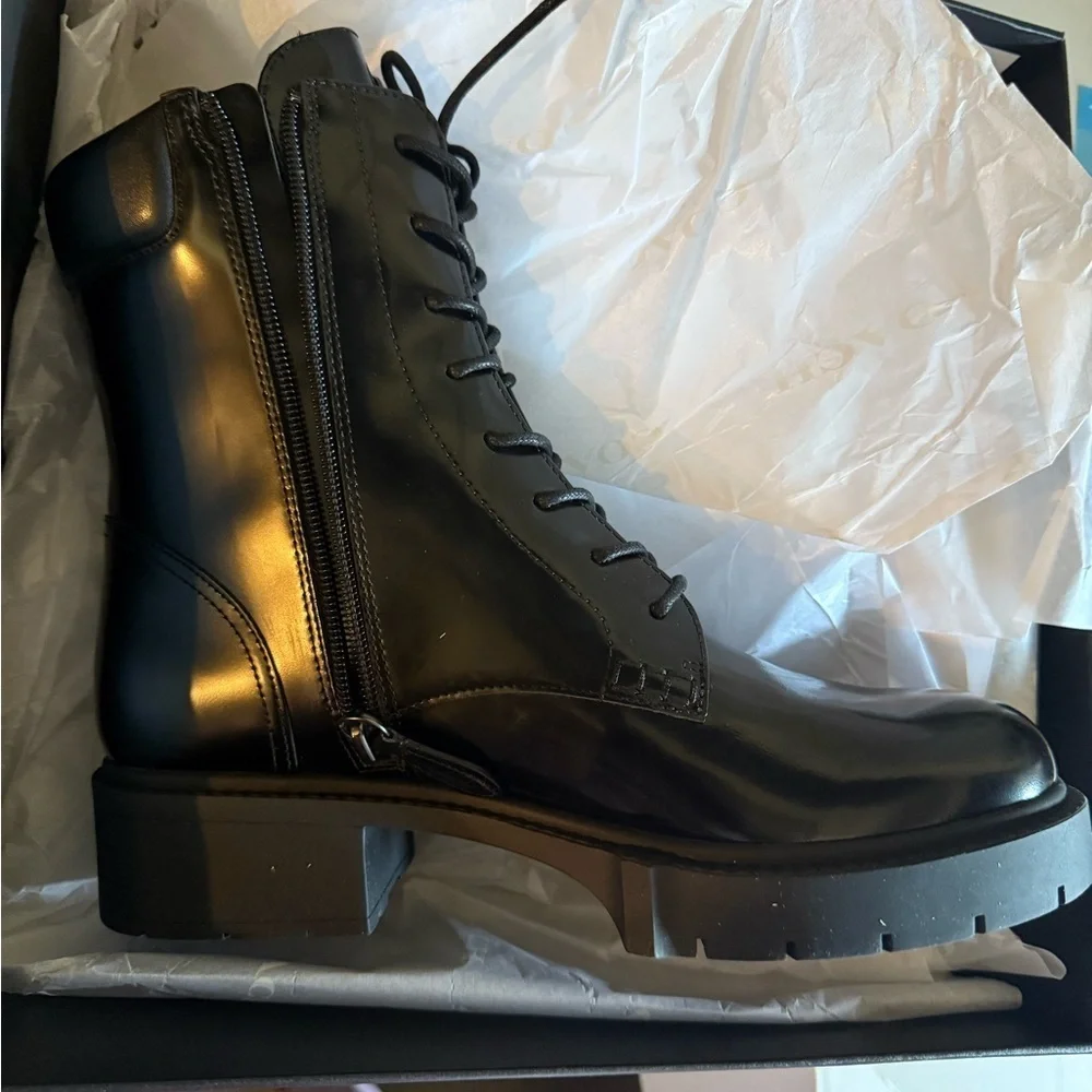 New COACH Women's Leighton Leather Booties 8.5